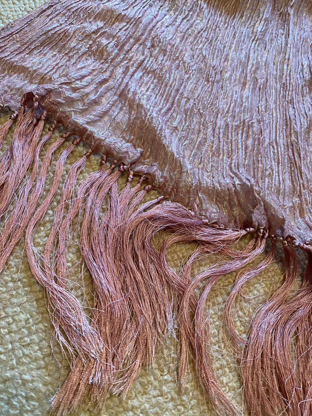 SU131 Cyclamen, wild silk, shiny, long scarf with long silky tassles